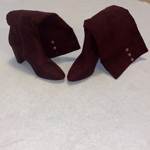 Brand: Jones NewYork, size: 8.5, color: maroon